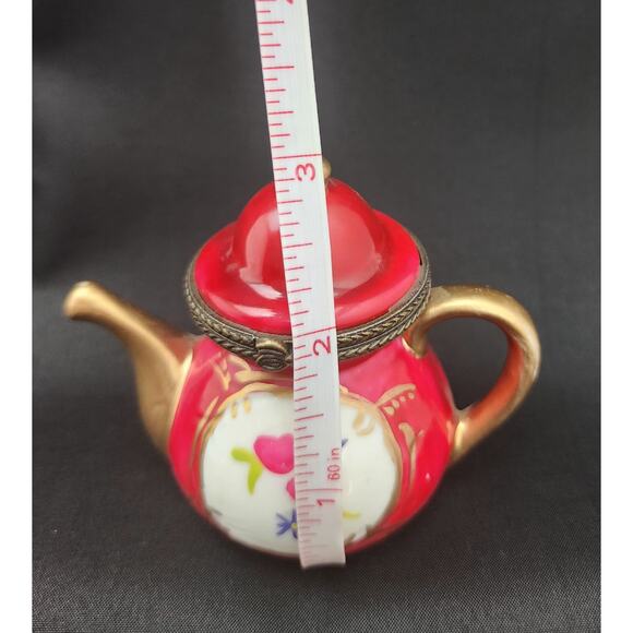 Miniature Teapot trinket box with cute flowers painted on front - Picture 11 of 11